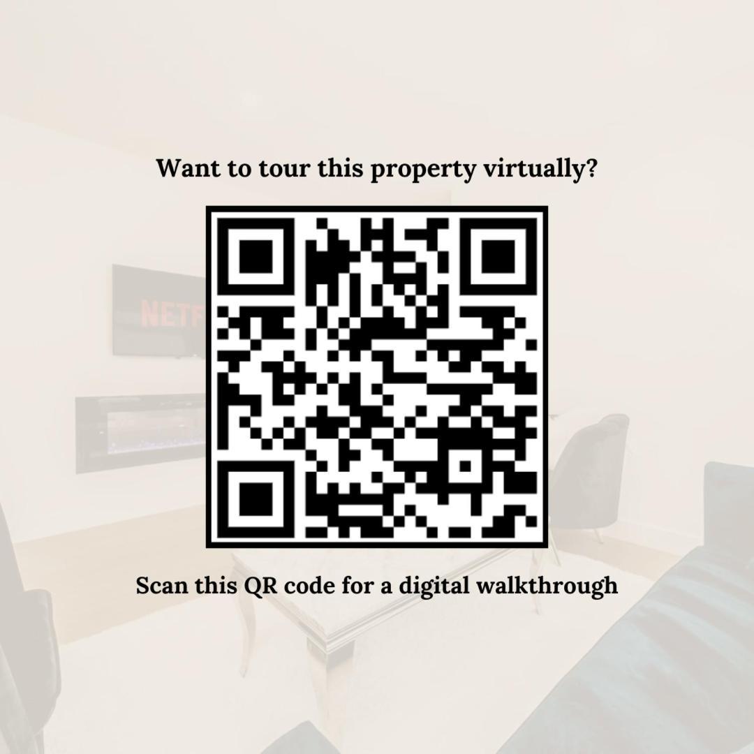 Bright Modern Home - King Bed - Free Parking - Fireplace - Fast Wi-Fi - Free Netflix 埃德蒙顿 外观 照片